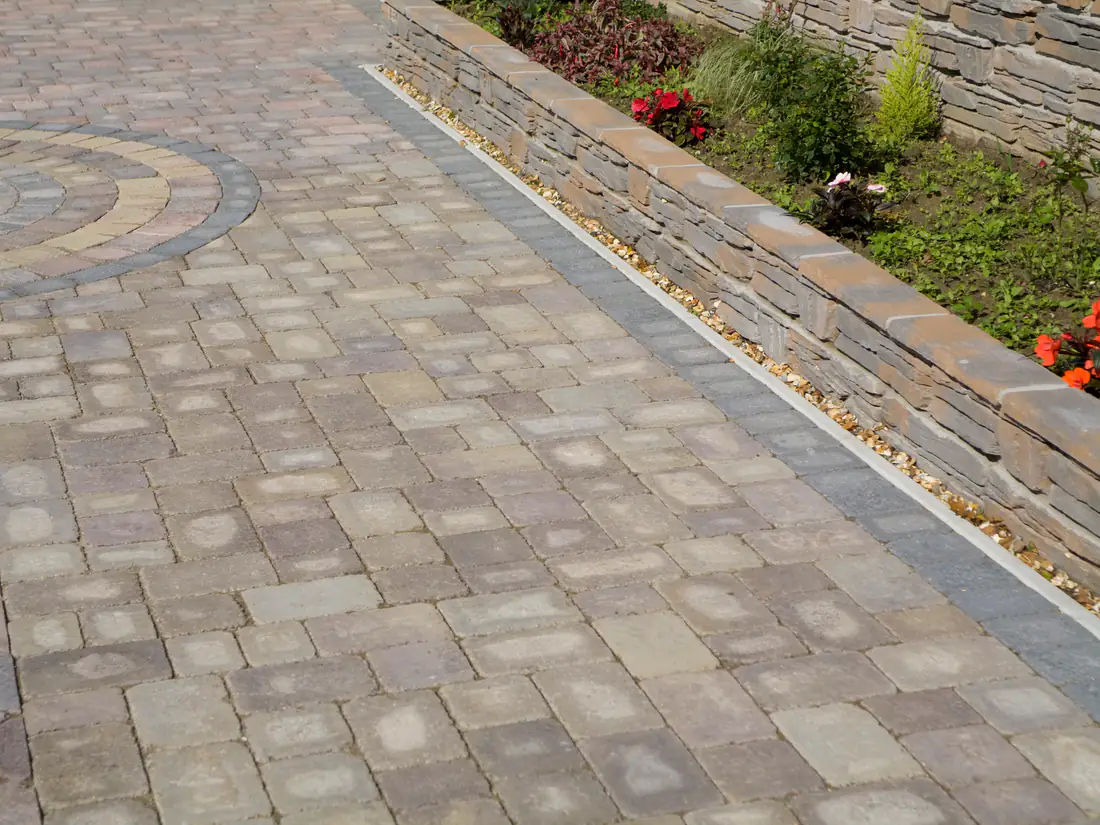 Block paving with circle and border